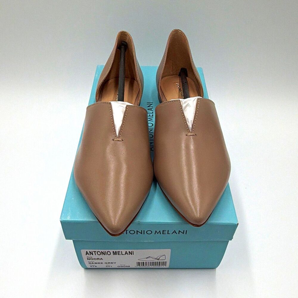 Antonio Melani Nude Tan Leather Pointed Toe V-Notch Noora Flats Shoes NIB